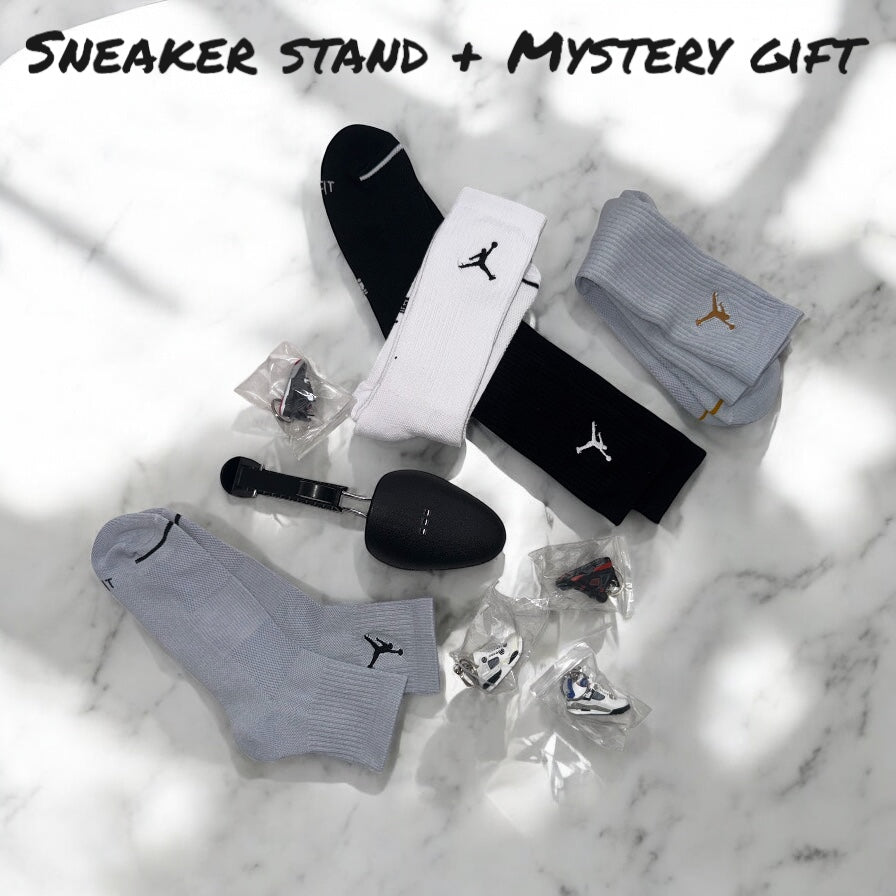 Jordan 4 Retro “Pure Money”
