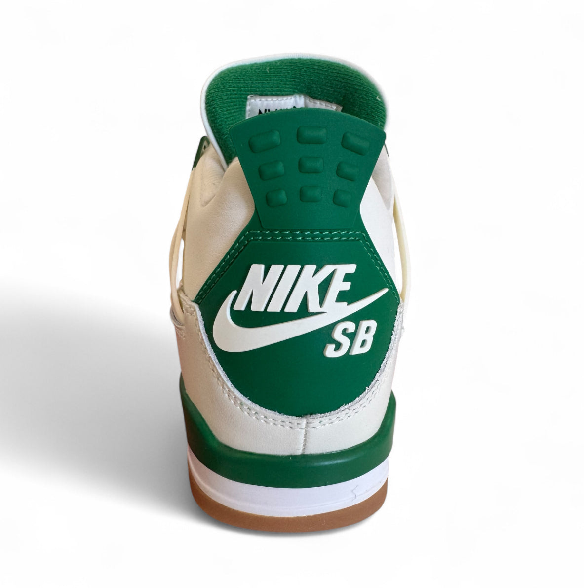 Jordan 4 Retro Nike SB "Pine Green"